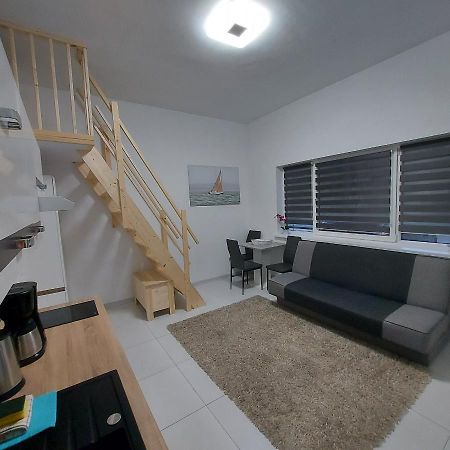 Nowy Apartament Jednopokojowy Z Lazienka 斯维诺乌伊希切 外观 照片